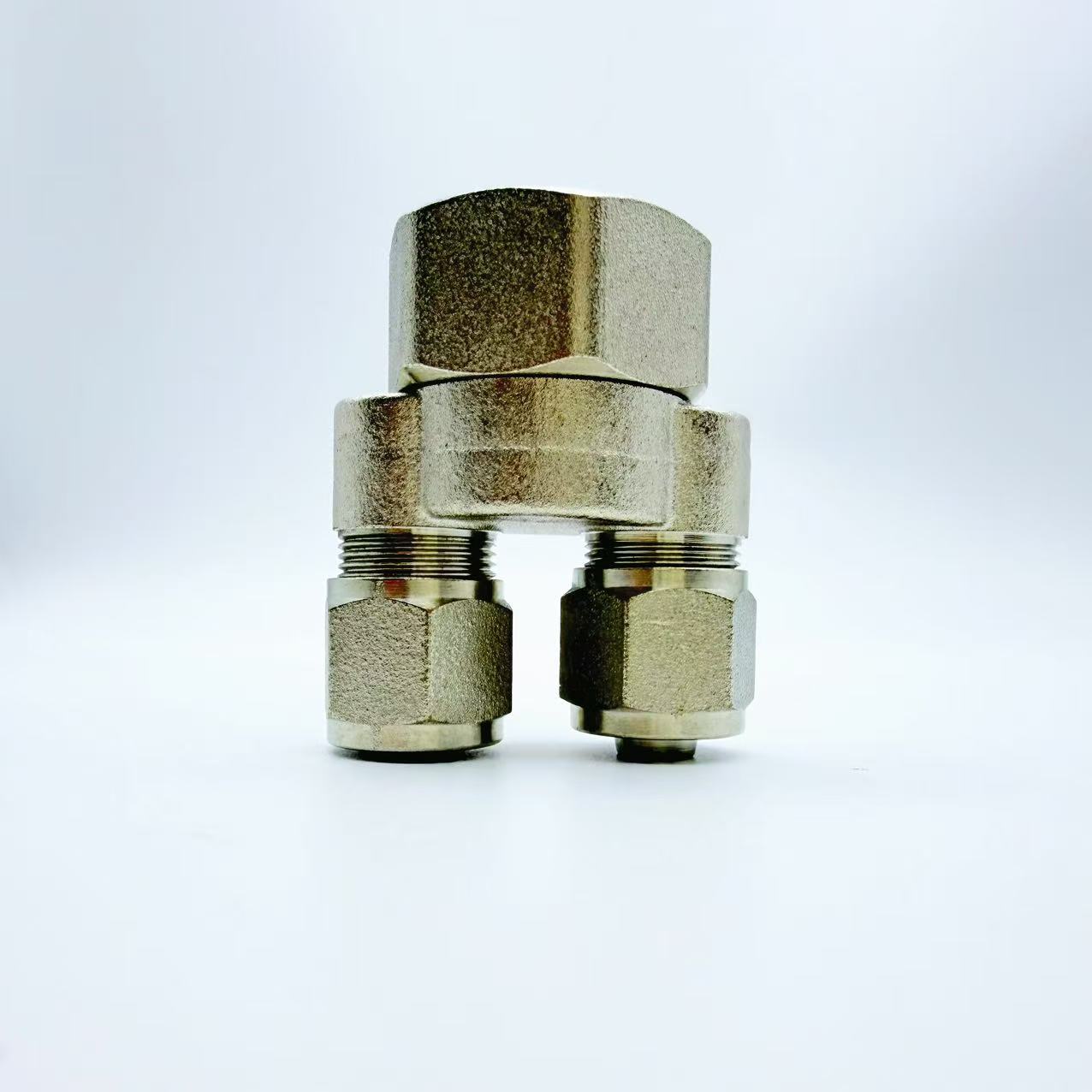 femina staminea Y-ferrule ramus duplex iungo